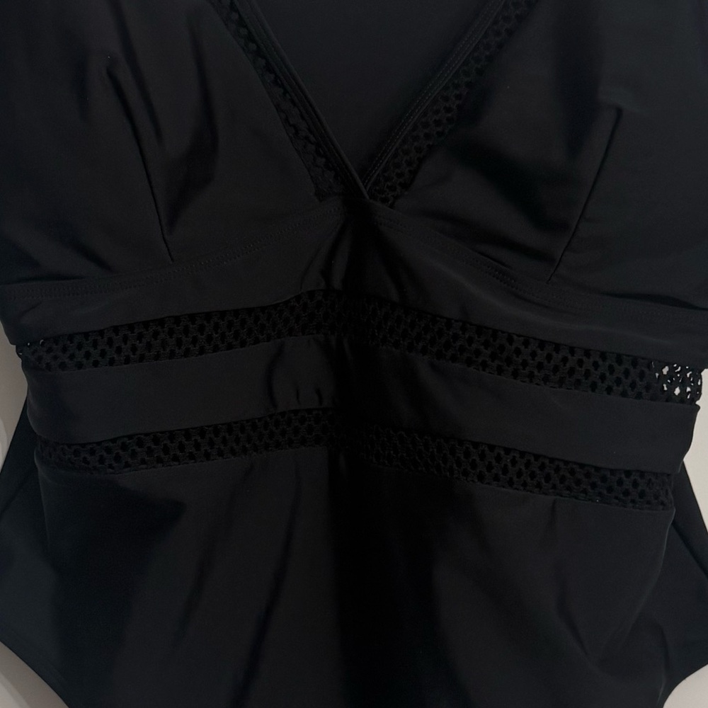 Women’s Plus Size 2XL Mesh Plunge Black One-Piece Swimsuit Padded Bra Adjustable - Picture 4 of 10